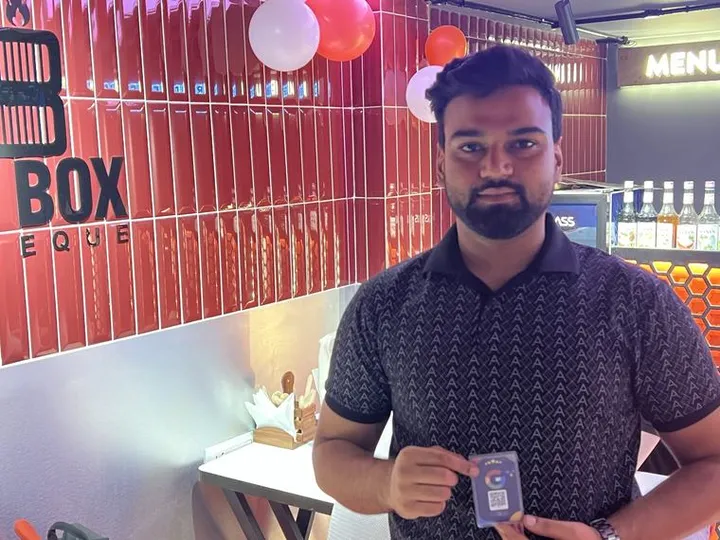 Hotbox Barbeque with their TapStar Google review card