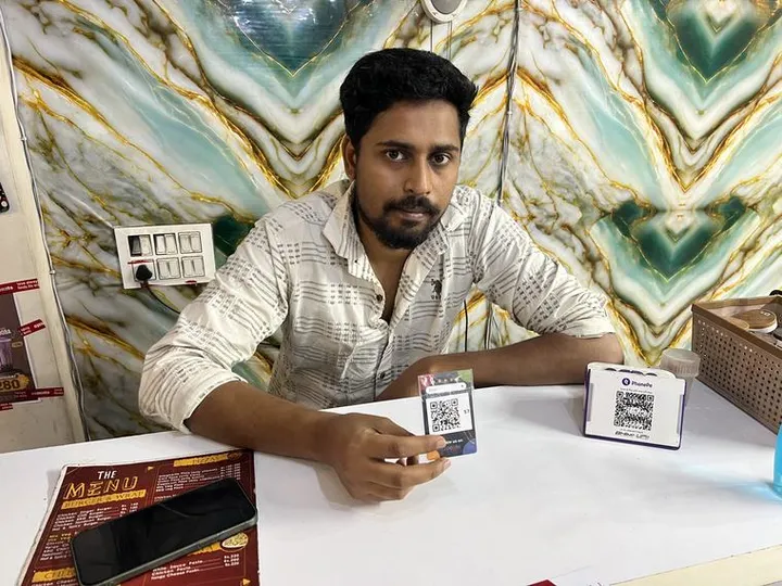 iLaroh with their TapStar Google review card