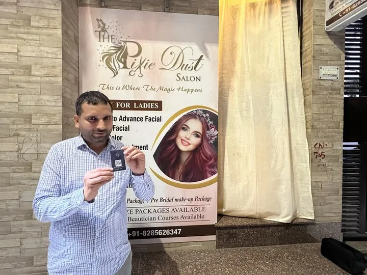 The Pixie Dust Salon with their TapStar Google review card